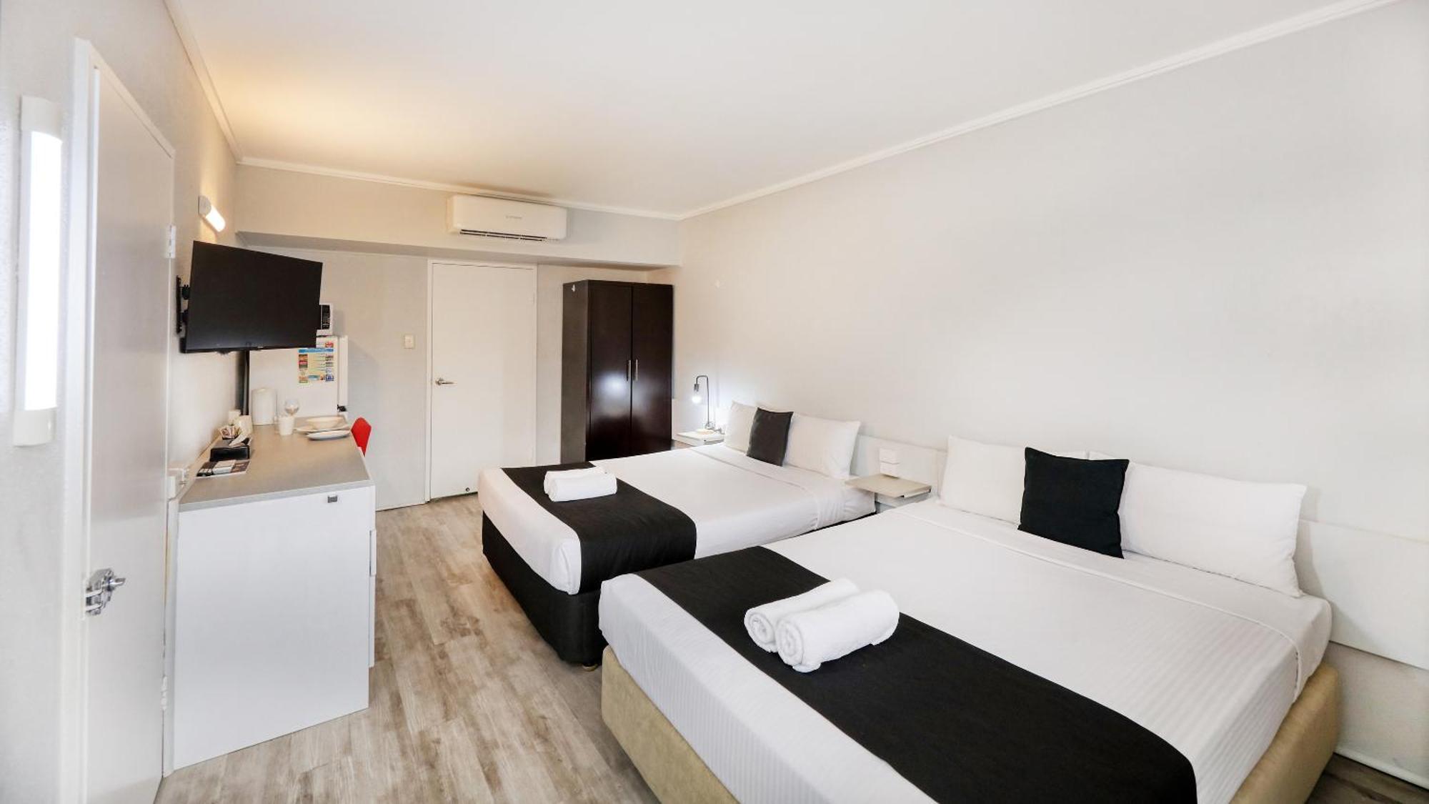 Tropical Gateway Motor Inn Rockhampton Buitenkant foto