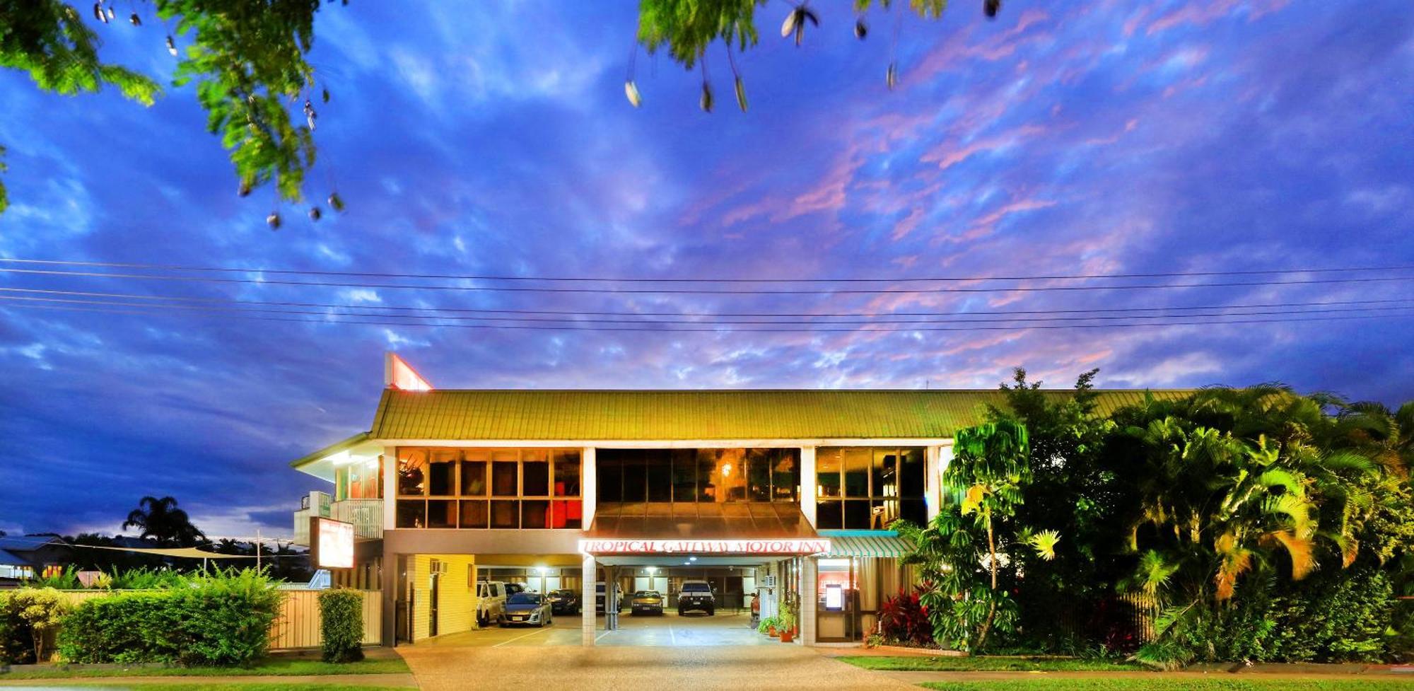Tropical Gateway Motor Inn Rockhampton Buitenkant foto