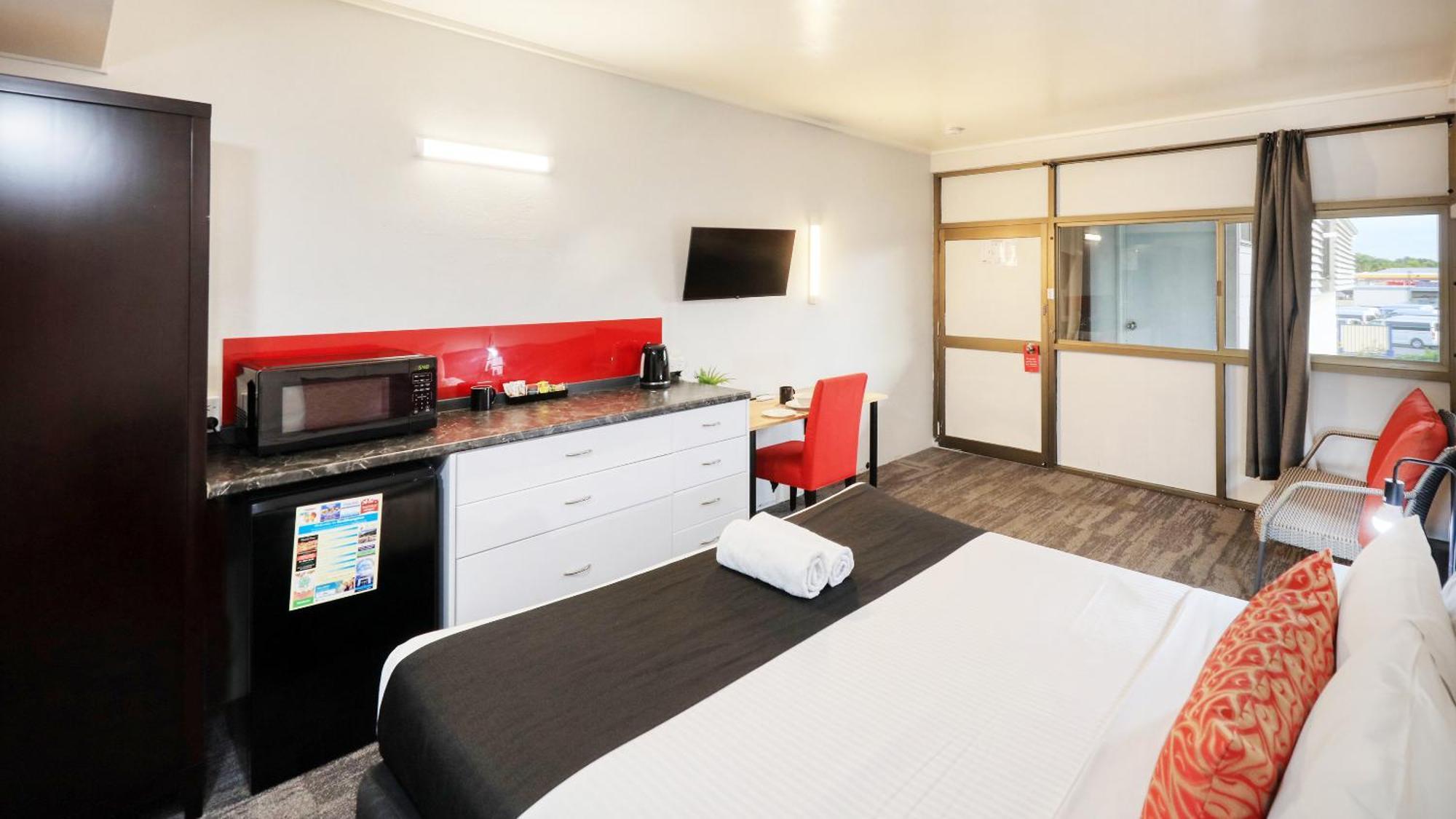 Tropical Gateway Motor Inn Rockhampton Buitenkant foto
