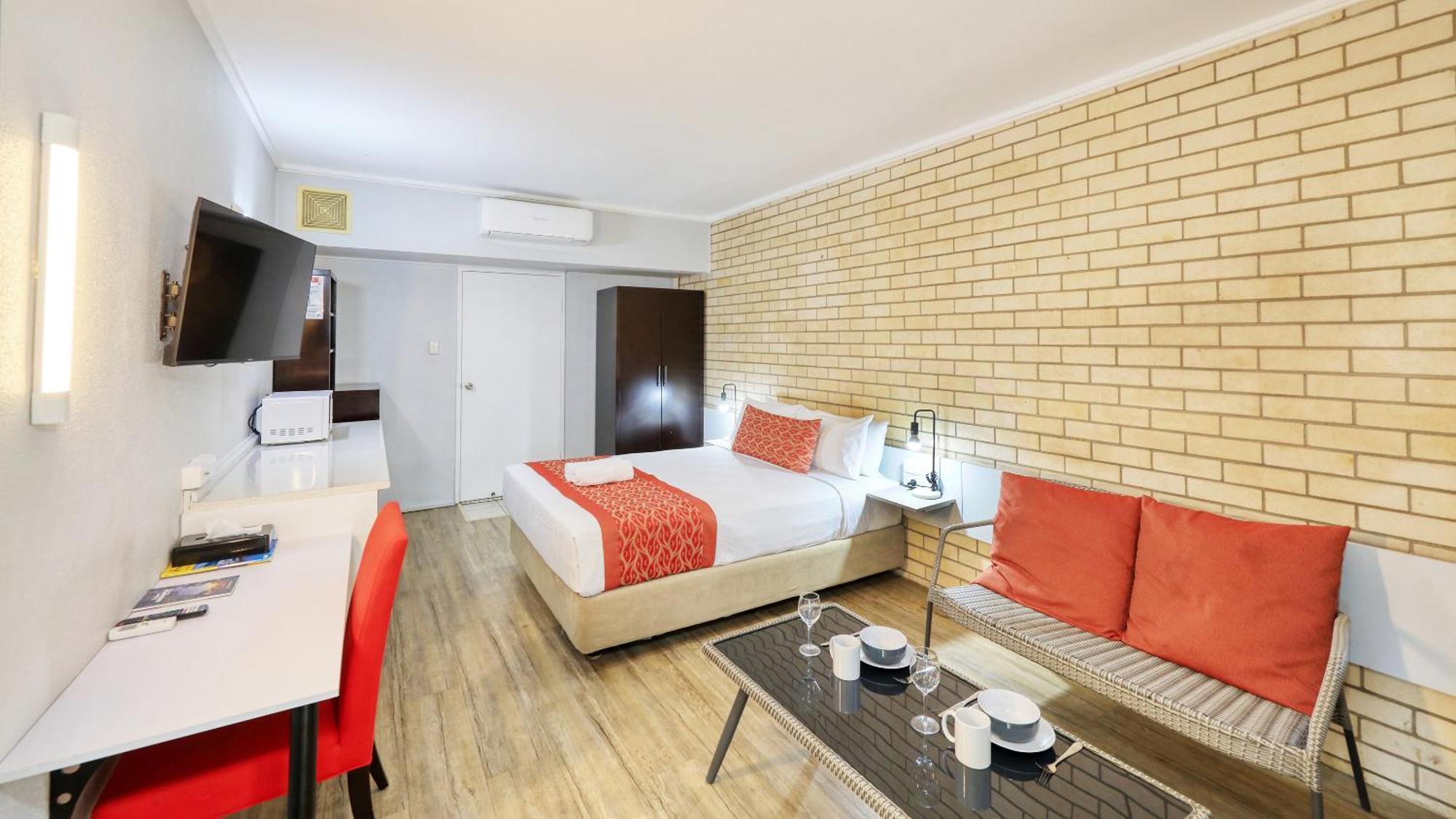 Tropical Gateway Motor Inn Rockhampton Buitenkant foto