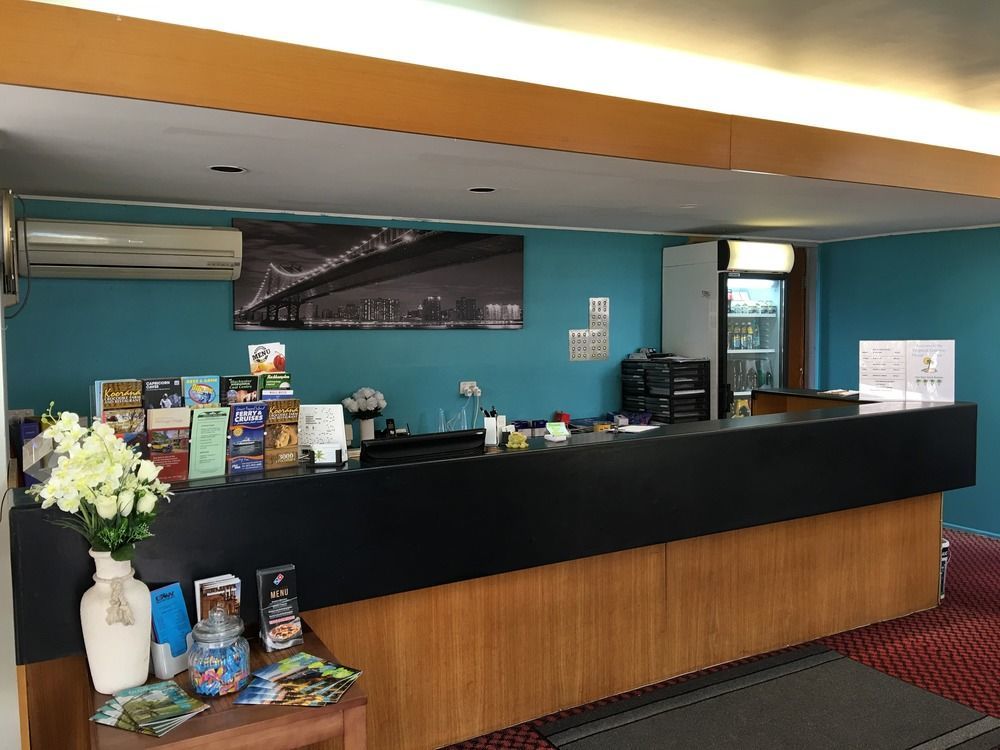 Tropical Gateway Motor Inn Rockhampton Buitenkant foto
