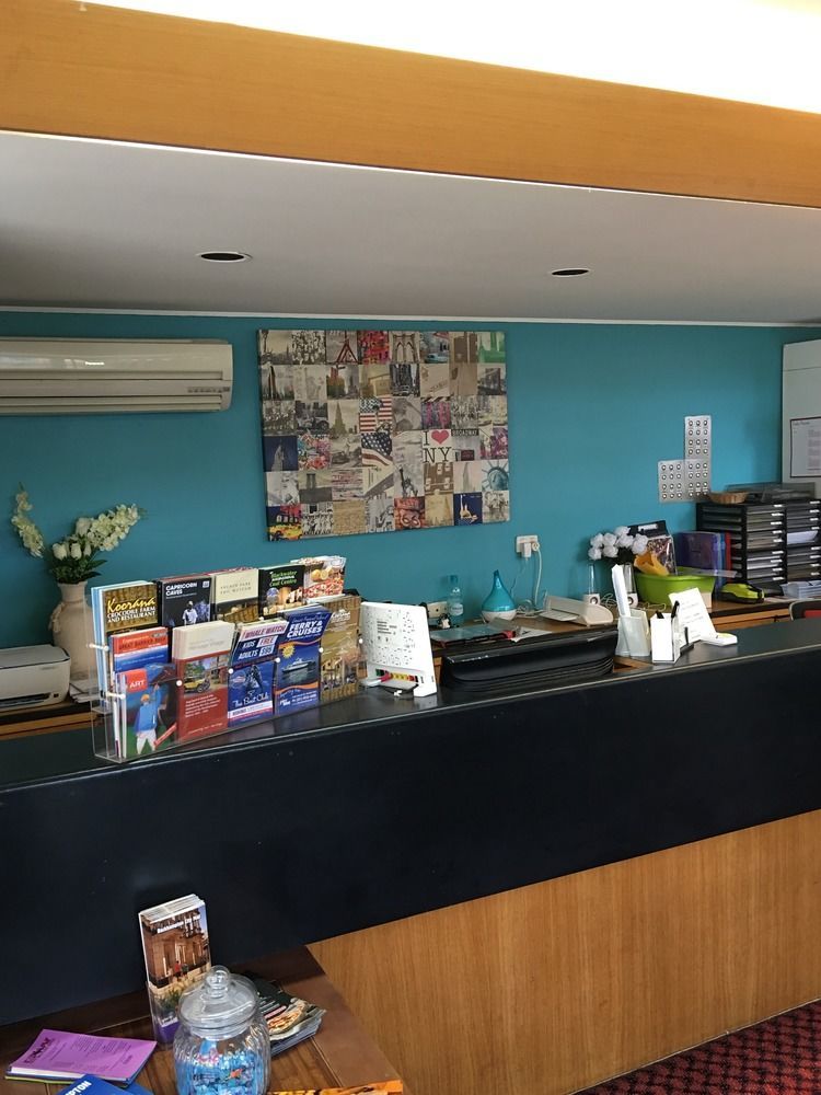 Tropical Gateway Motor Inn Rockhampton Buitenkant foto