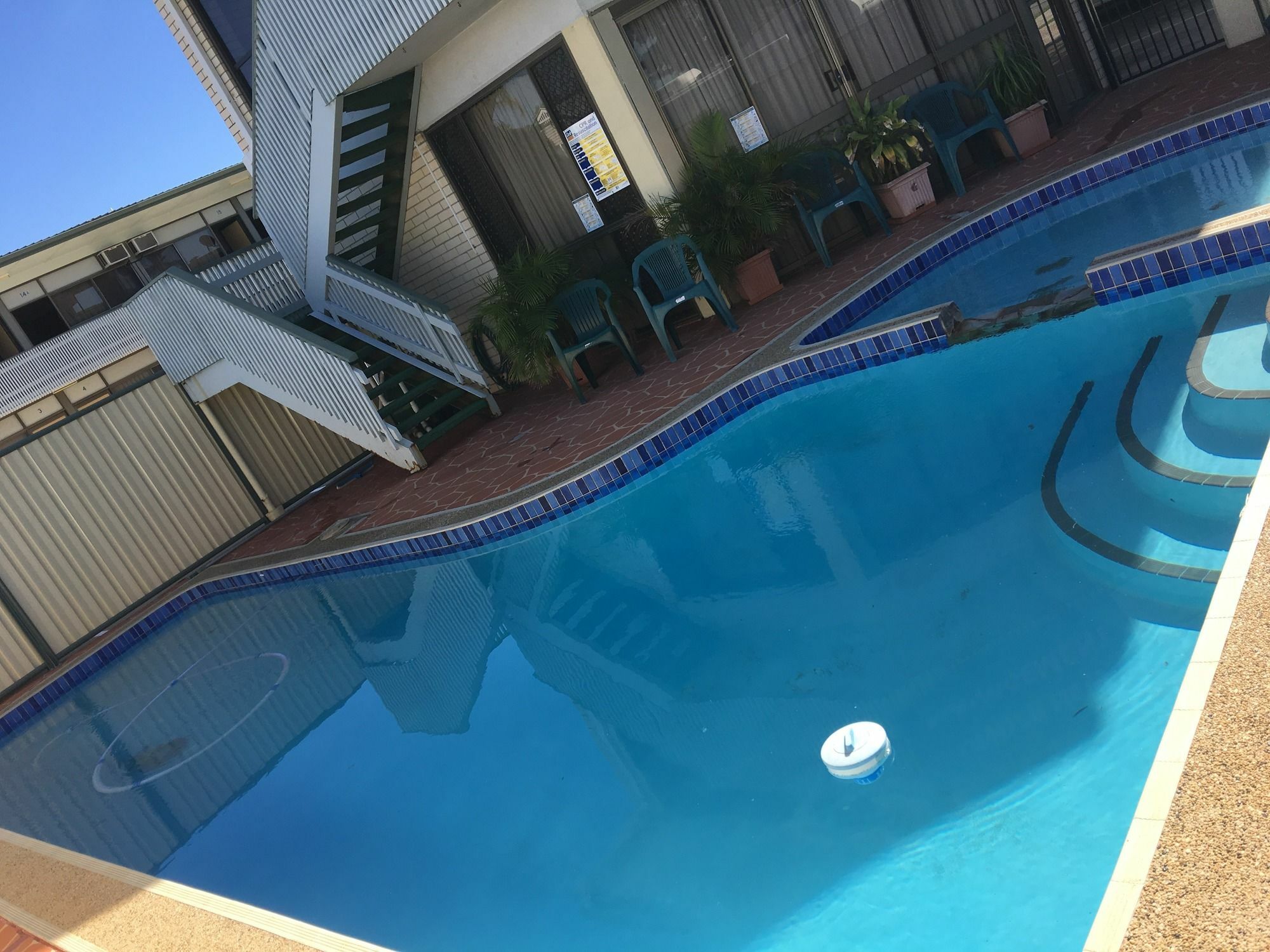 Tropical Gateway Motor Inn Rockhampton Buitenkant foto